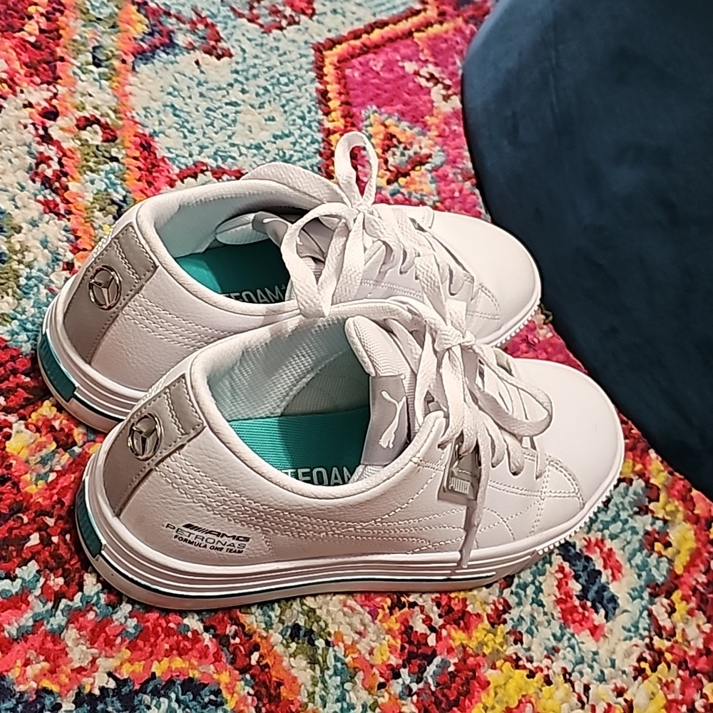 Mens US SIZE 7 amg Petronas Mercedes puma